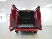 Używany VW Caddy 122 KM (89 kW) 2023 Czerwony Minivan