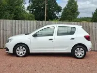 Used Dacia Sandero Essentiel 73 HP (53 kW) 2019 White Hatchback