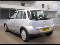 Używany Vauxhall Corsa Design Edition 2004 Srebrny Hatchback
