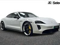 Begagnad Porsche Taycan 559 kW (761 HK) 2021 Vit Sedan