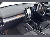 New Volvo XC40 Plus 161 HP (118 kW) 2025 White SUV