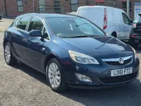 Used Vauxhall Astra Elite 165 HP (121 kW) 2011 Blue Hatchback