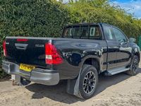 Used Toyota HiLux Active 150 HP (110 kW) 2023 Black Pickup