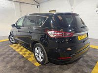 Usado Ford S-MAX Titanium 150 CV (110 kW) 2016 Negro Monovolumen