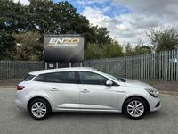 Used Renault Mégane GrandTour Signature 2016 Silver Estate