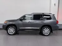 Used Toyota Land Cruiser 272 HP (200 kW) 2014 Grey SUV