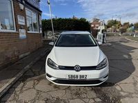 Used VW Golf VII SE 130 HP (95 kW) 2018 White Hatchback