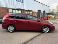 Usado Toyota Prius+ Plus 136 HP (100 kW) 2019 Vermelho Monovolume