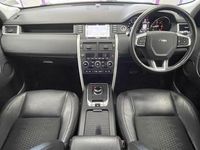 Used Land Rover Discovery Sport SE 180 HP (132 kW) 2018 White SUV