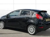 Begagnad Ford Fiesta Titanium 100 HK (73 kW) 2014 Halvkombi