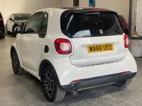 Usado Smart ForTwo Coupé 71 HP (52 kW) 2016 Azul Coupé