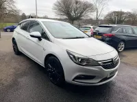 Used Vauxhall Astra S 150 HP (110 kW) 2019 White Hatchback