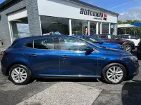 Used Renault Mégane Dynamique 2018 Blue Hatchback