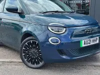 Used Fiat 500e La Prima 85 kW (116 HP) 2021 Green Hatchback