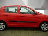 Used Kia Picanto 64 HP (47 kW) 2009 Red Hatchback
