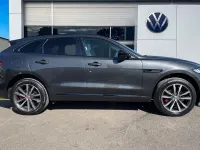 Usado Jaguar F-Pace R-Dynamic 250 HP (183 kW) 2022 Cinzento SUV