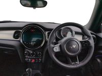Gebraucht Mini Cooper Exclusive 134 PS (98 kW) 2023 Schwarz Kleinwagen