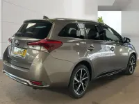 Used Toyota Auris Hybrid Design 2019 Bronze Estate