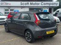 Used MG MG3 106 HP (77 kW) 2016 Grey Hatchback