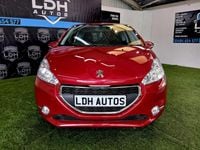 Used Peugeot 208 Active 82 HP (60 kW) 2014 Red Hatchback