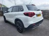 Gebraucht Suzuki Vitara SZ-T 140 PS (102 kW) 2019 Weiß SUV