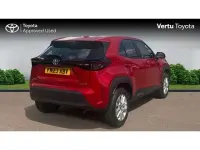 Usado Toyota Yaris Cross 113 HP (83 kW) 2023 Vermelho SUV