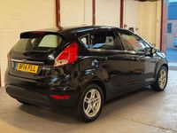 Second-hand Ford Fiesta Zetec 81 CP (59 kW) 2014 Negru Hatchback
