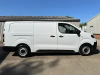 New Peugeot e-Expert 100 kW (136 HP) 2025 White Van