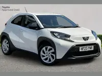 Used Toyota Aygo X PURE 72 HP (52 kW) 2023 White SUV