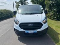 Used Ford Transit Custom 105 HP (77 kW) 2019 White Van