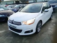 Used Citroën C4 SELECTION 2014 White Hatchback