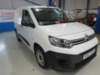Used Citroën Berlingo 100 HP (73 kW) 2023 White MPV