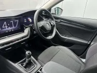 Used Skoda Octavia SE Technology 114 HP (83 kW) 2023 White Estate