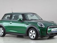 Usado Mini Cooper Classic 136 HP (100 kW) 2022 Verde Citadino
