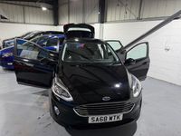 Used Ford Fiesta Zetec 70 HP (51 kW) 2018 Black Hatchback