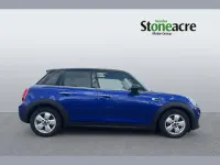 Used Mini Cooper Classic 134 HP (98 kW) 2020 Blue Hatchback