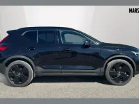 Usado Volvo XC40 Plus 194 HP (142 kW) 2025 Preto SUV