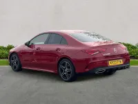 Begagnad Mercedes CLA200 Executive 2023 Röd Sportkupé