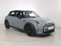 Usado Mini Cooper Classic 134 HP (98 kW) 2022 Cinzento Citadino