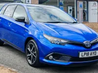 Used Toyota Auris Hybrid Design 2018 Blue/black Hatchback