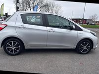 Used Toyota Yaris Hybrid 100 HP (73 kW) 2018 Silver