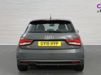 Usado Audi A1 Sportback S-Line 125 HP (91 kW) 2018 Cinzento Citadino