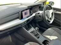 Used VW Golf VIII Life 113 HP (83 kW) 2023 Yellow Hatchback