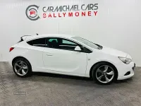Used Vauxhall Astra GTC SRi 2013 White Hatchback