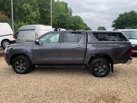 Used Toyota HiLux 150 HP (110 kW) 2022 Grey Pickup