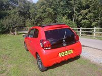Used Peugeot 108 Allure 82 HP (60 kW) 2014 Red Hatchback