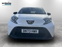 Used Toyota Aygo X PURE 72 HP (52 kW) 2023 Pure white SUV