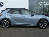 Używany VW ID.3 Pro 150 kW (204 KM) 2023 Niebieski Hatchback
