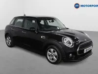 Begagnad Mini Cooper Classic 136 HK (100 kW) 2019 Svart Halvkombi