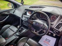 Begagnad Ford Focus ST 185 HK (136 kW) 2018 Grå Halvkombi